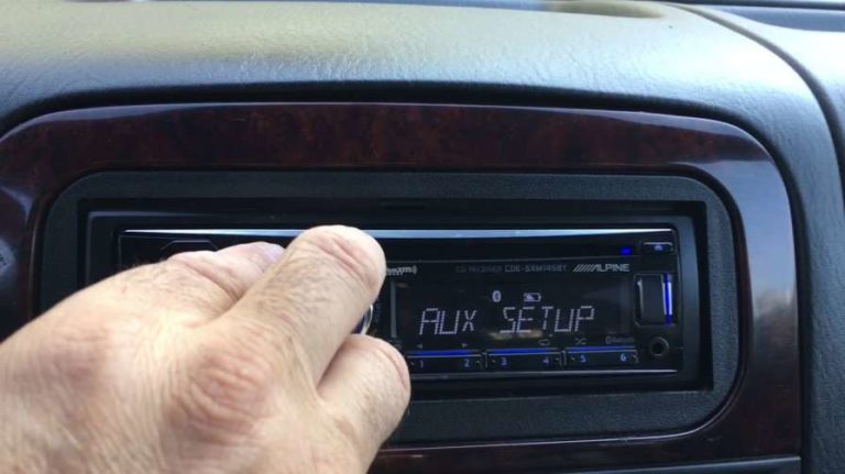 How to set the clock on a alpine car stereo