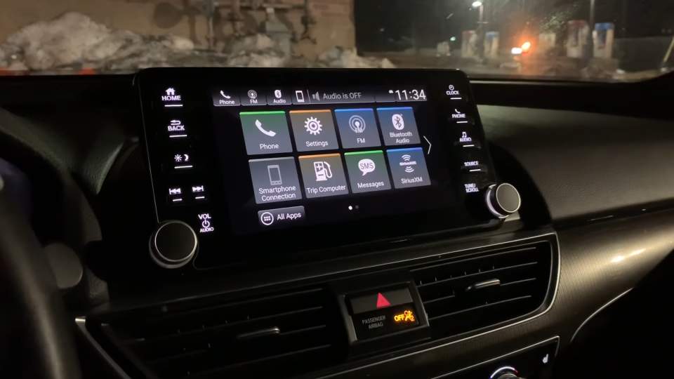 Car Stereo Turns On And Off Repeatedly